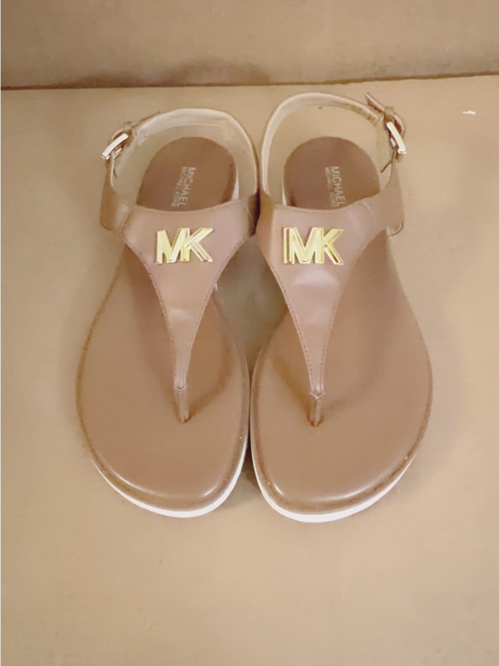 Michael Kors Brown Leather MK Logo Thong Sandals - Picture 2 of 7